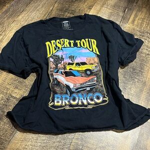 🖤Cute ford crop top🖤